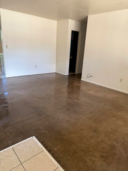 Building Photo - 114 Gatewood Ln