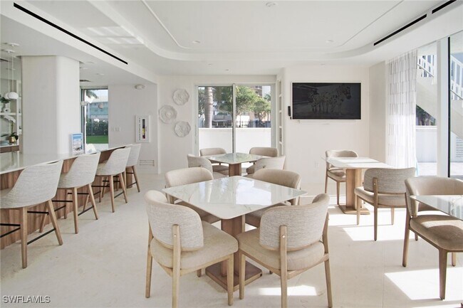 Building Photo - 10701 Gulf Shore Dr