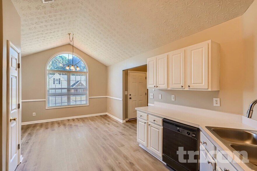 Building Photo - 2930 Arden Ridge Dr