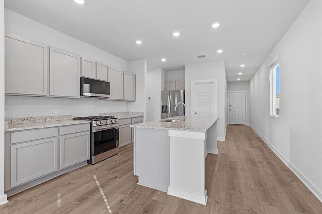 Building Photo - 311 Sundown Ave