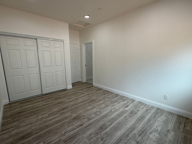 Building Photo - 4463 Gilchrist Dr