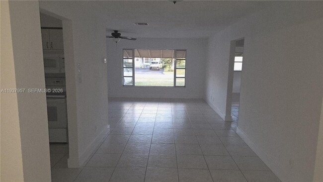 Building Photo - 9507 NW 80th Ct