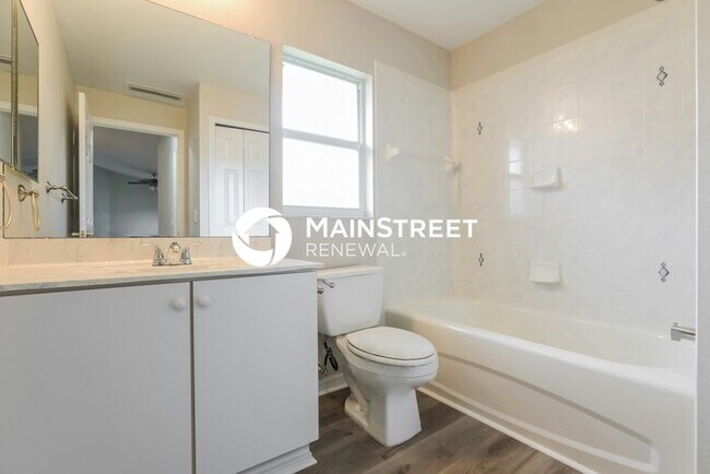 Building Photo - 3 Bedroom Pet-Friendly Home in North Port,...