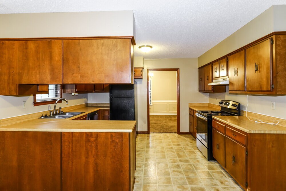 Building Photo - 928 Pheasant Hollow Dr