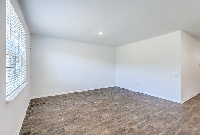 Building Photo - 124 Pontoria Dr