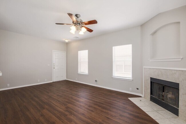 Building Photo - 14904 Antique Finish Dr