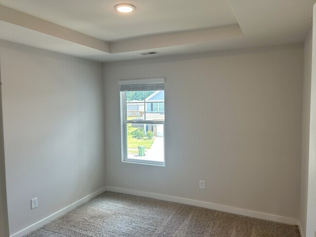 Building Photo - 3222 North Field Lane