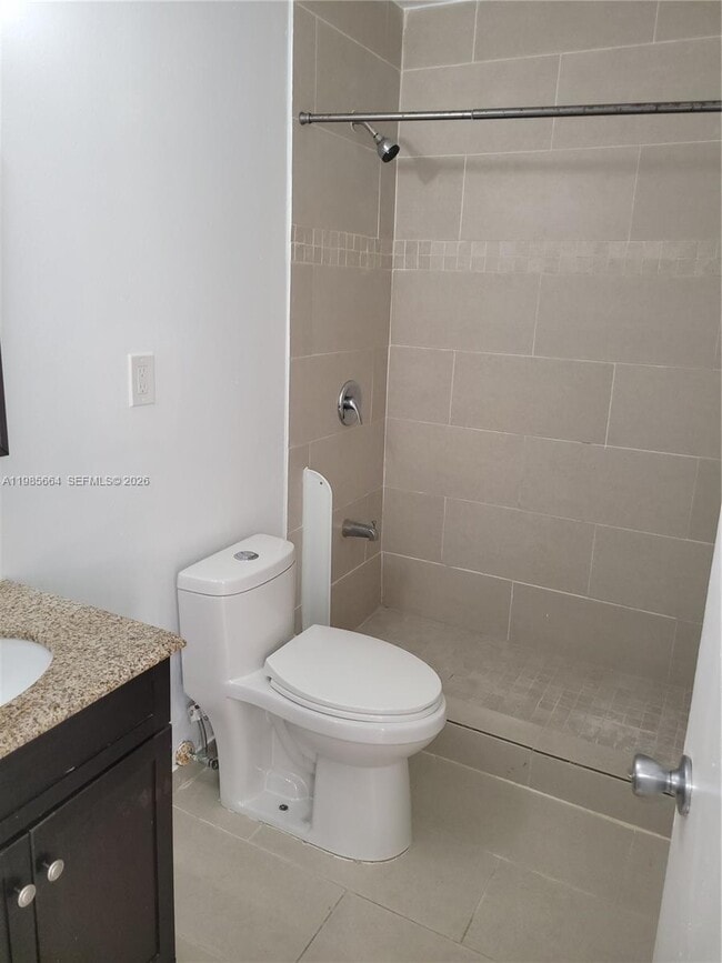 Building Photo - 14389 SW Kendale Lakes Cir