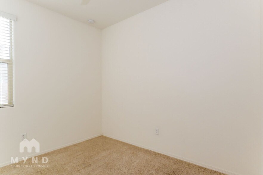 Building Photo - 801 Calle Tikal