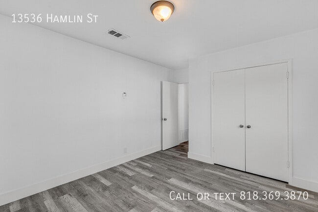 Building Photo - 13536 Hamlin St