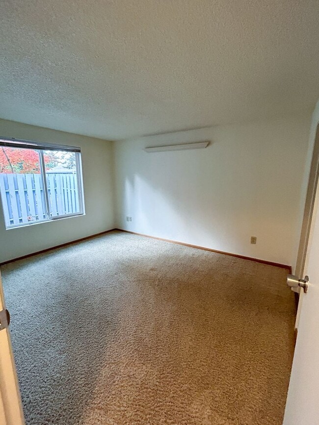 Building Photo - Renton Highlands 1 Bed 1 Bath Condo for Lease!
