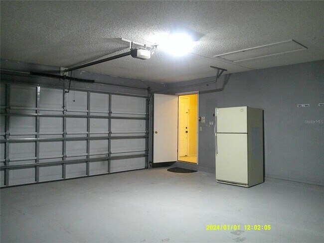 Building Photo - 818 Vermont Woods Ln