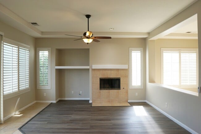 Building Photo - 79882 Viento Dr
