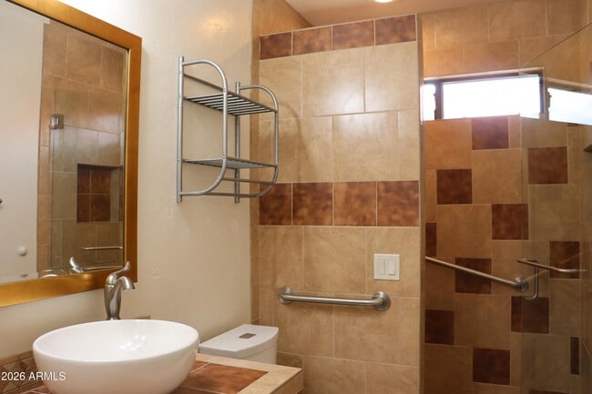 Building Photo - 5379 Almosa St
