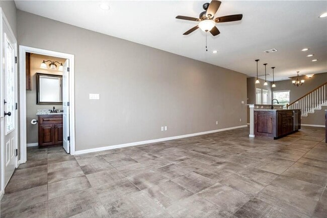 Building Photo - 134 Honopu Dr