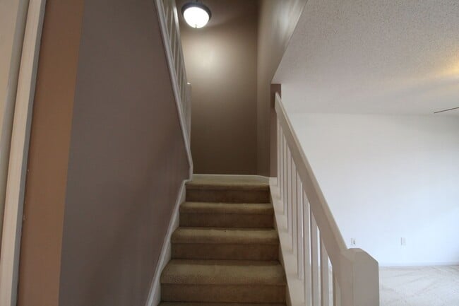 Building Photo - 1055 John Paul Jones Ln