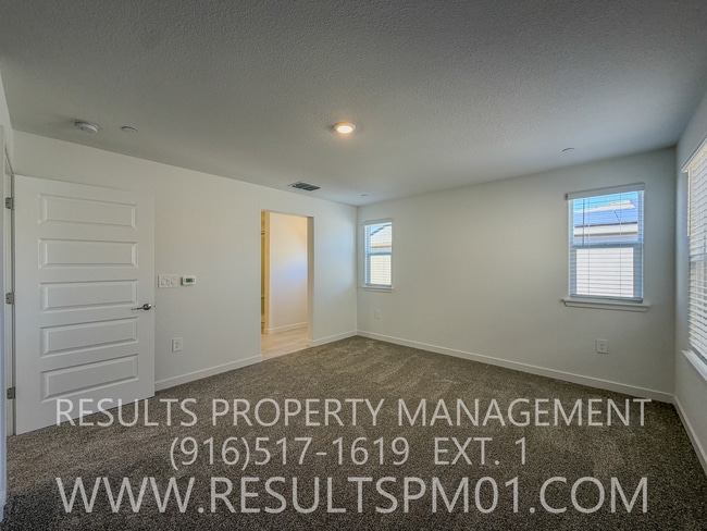 Building Photo - Brand new 3 Bedroom home. Wonderful amenities!