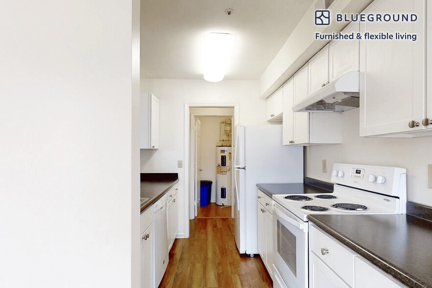 Building Photo - 10608-E Kitty Pozer Drive-SI FL2-ID4189A