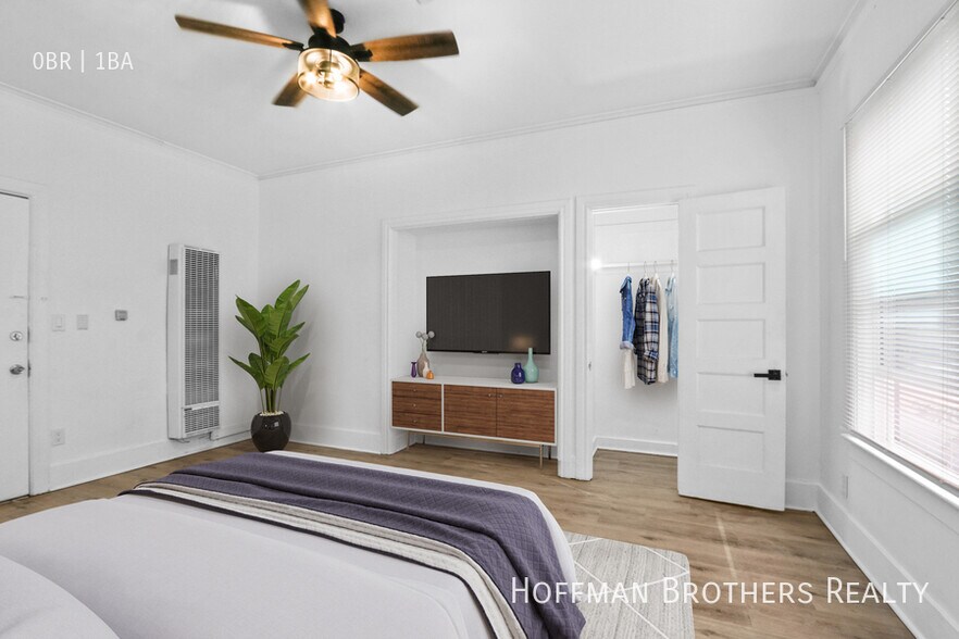 Building Photo - 1344 4th St