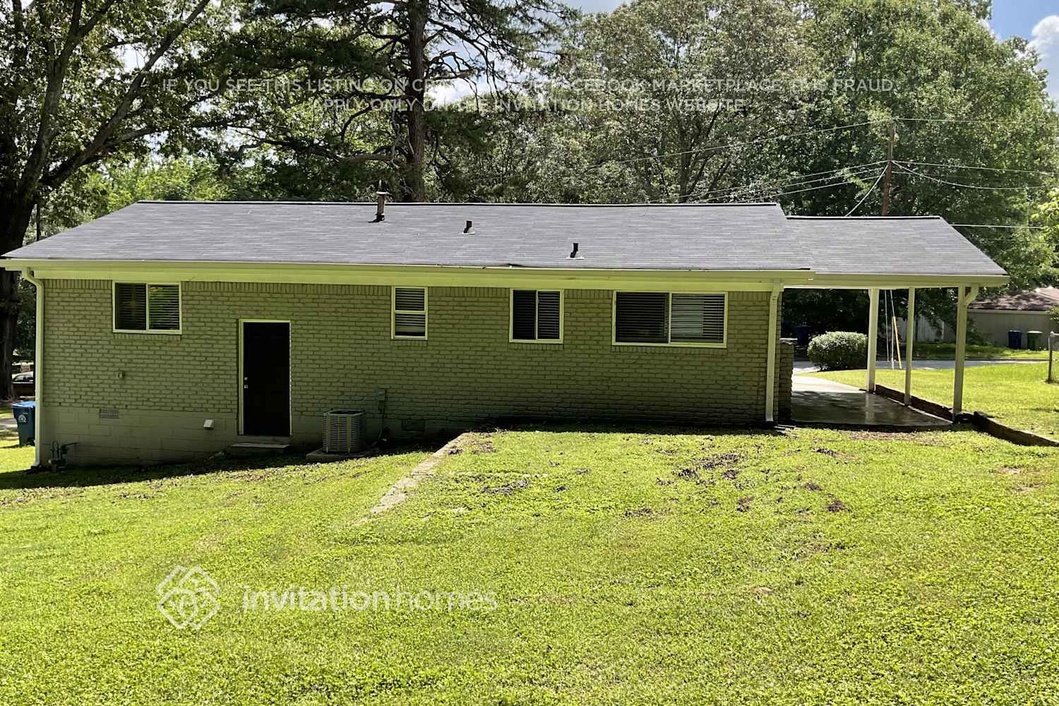 Building Photo - 2833 Altaview Dr SE