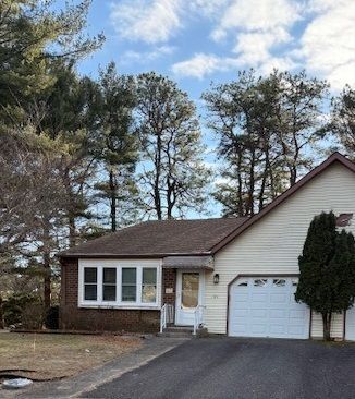 Building Photo - 16 Ivy Ct