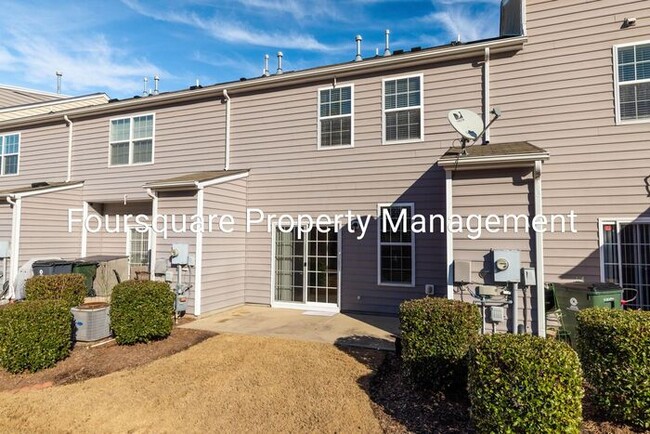 Building Photo - Townhome | Private Back Patio | Two Assign...