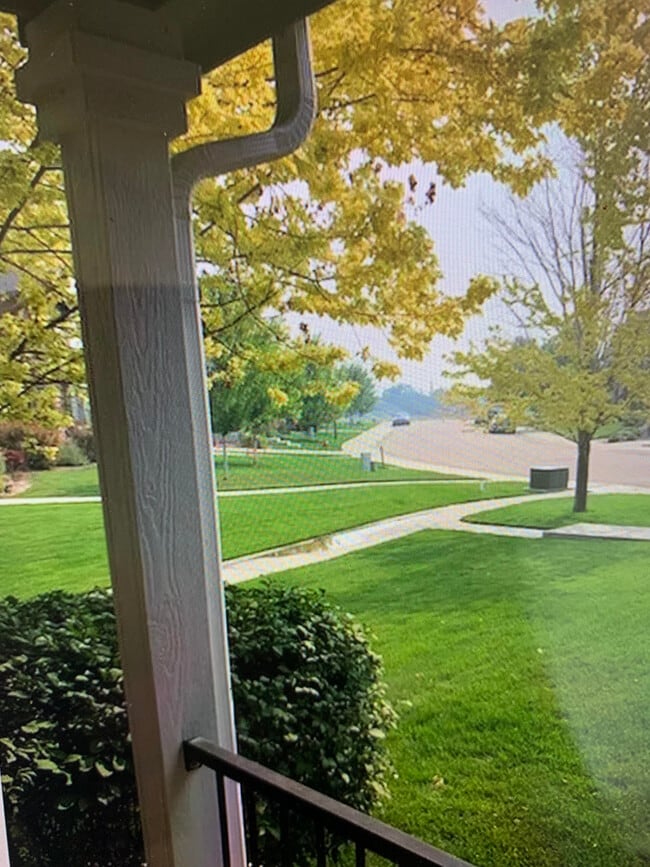 Building Photo - 648 Callisto Dr