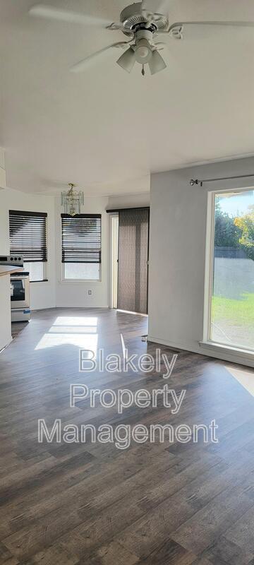 Building Photo - 2263 E Clarene St