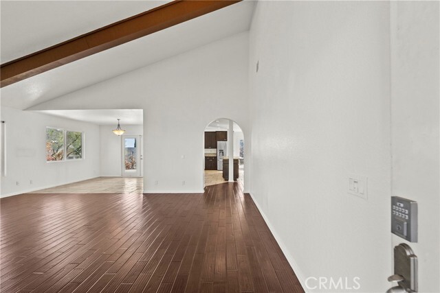 Building Photo - 1138 Lakeview Dr