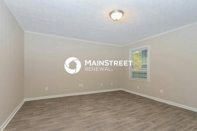 Building Photo - 4 Bedroom Pet-Friendly Home in CONYERS, GA...