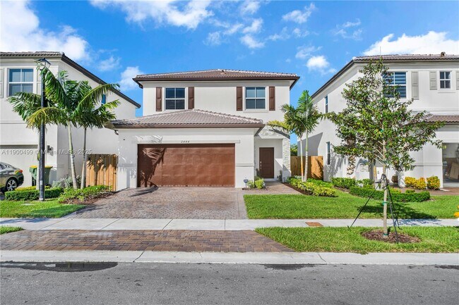 Building Photo - 2444 SE 24th Ave