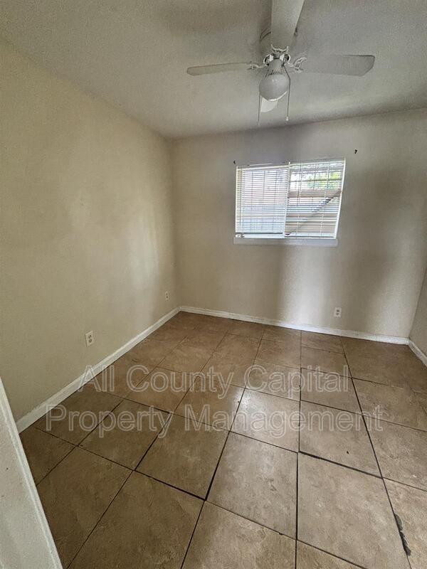 Building Photo - 1208 Bundrant Dr