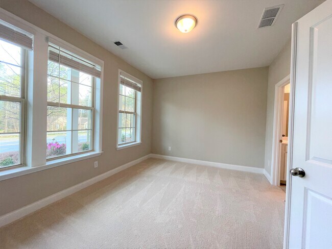 1st flr suite - 3779 Duke Center Way