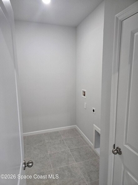 Building Photo - 1640 Elizabeth Ave