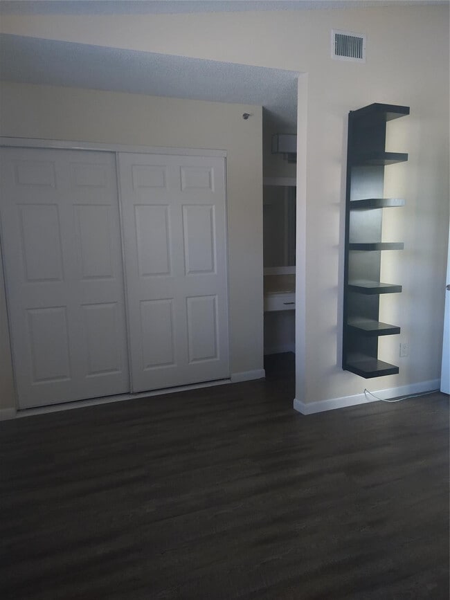 Building Photo - 3181 NW 85th Ave