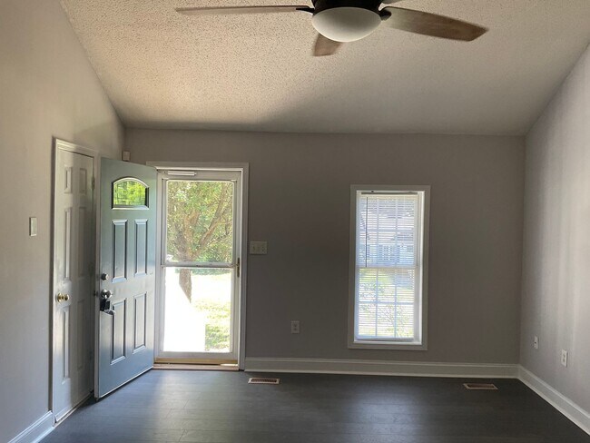 Building Photo - 7502 Anchors Aweigh Ln