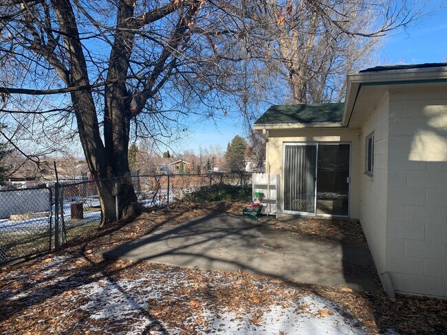 Building Photo - Charming 2 Bed, 1 Bath Home in Centerville