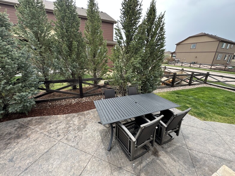 Building Photo - 7175 Mountain Spruce Dr