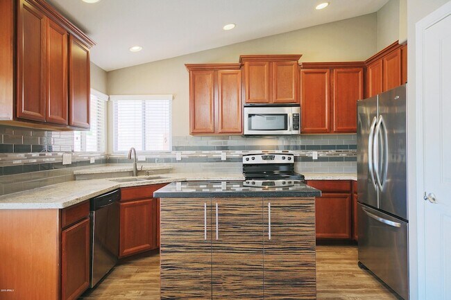 Building Photo - 8517 W Caribbean Ln