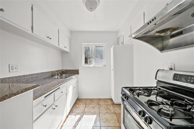 Building Photo - 1601 College View Dr