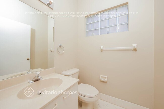 Building Photo - 6151 Branchwood Dr