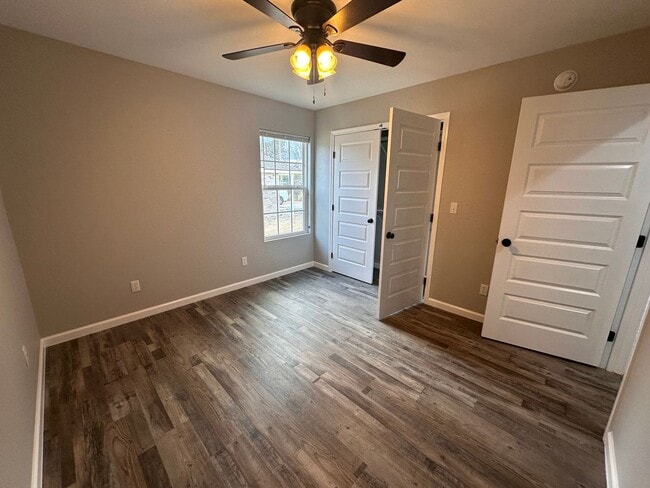 Building Photo - 3 Bed 2 Bath New Construction Brick Home