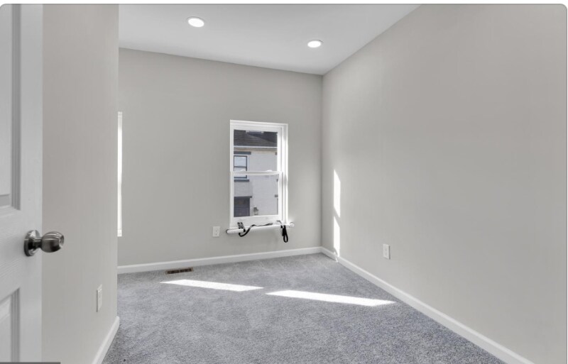 Building Photo - 640 Melvin Dr
