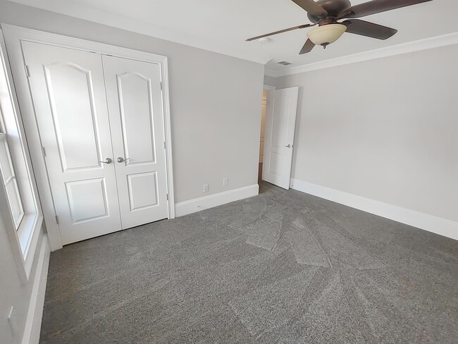 Building Photo - 2772 Durham Dr NE