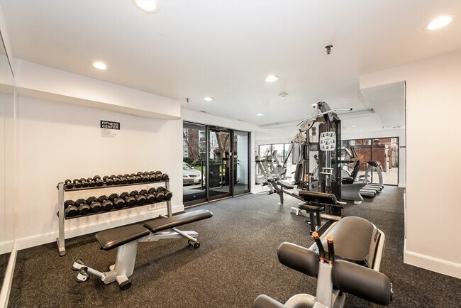 Building Photo - 22 9th St