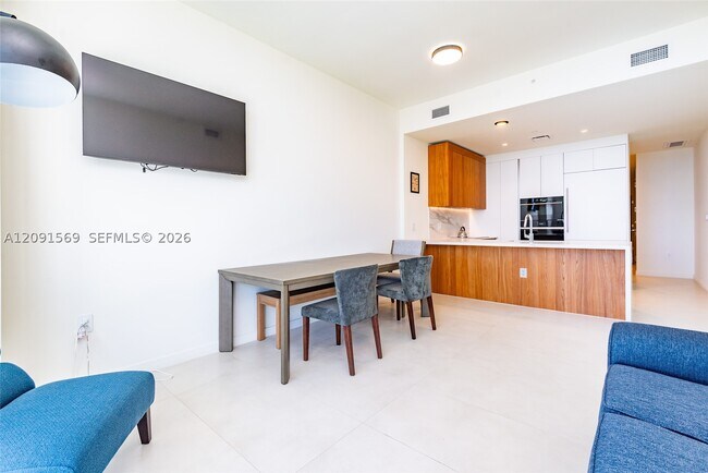 Building Photo - 1400 Biscayne Blvd