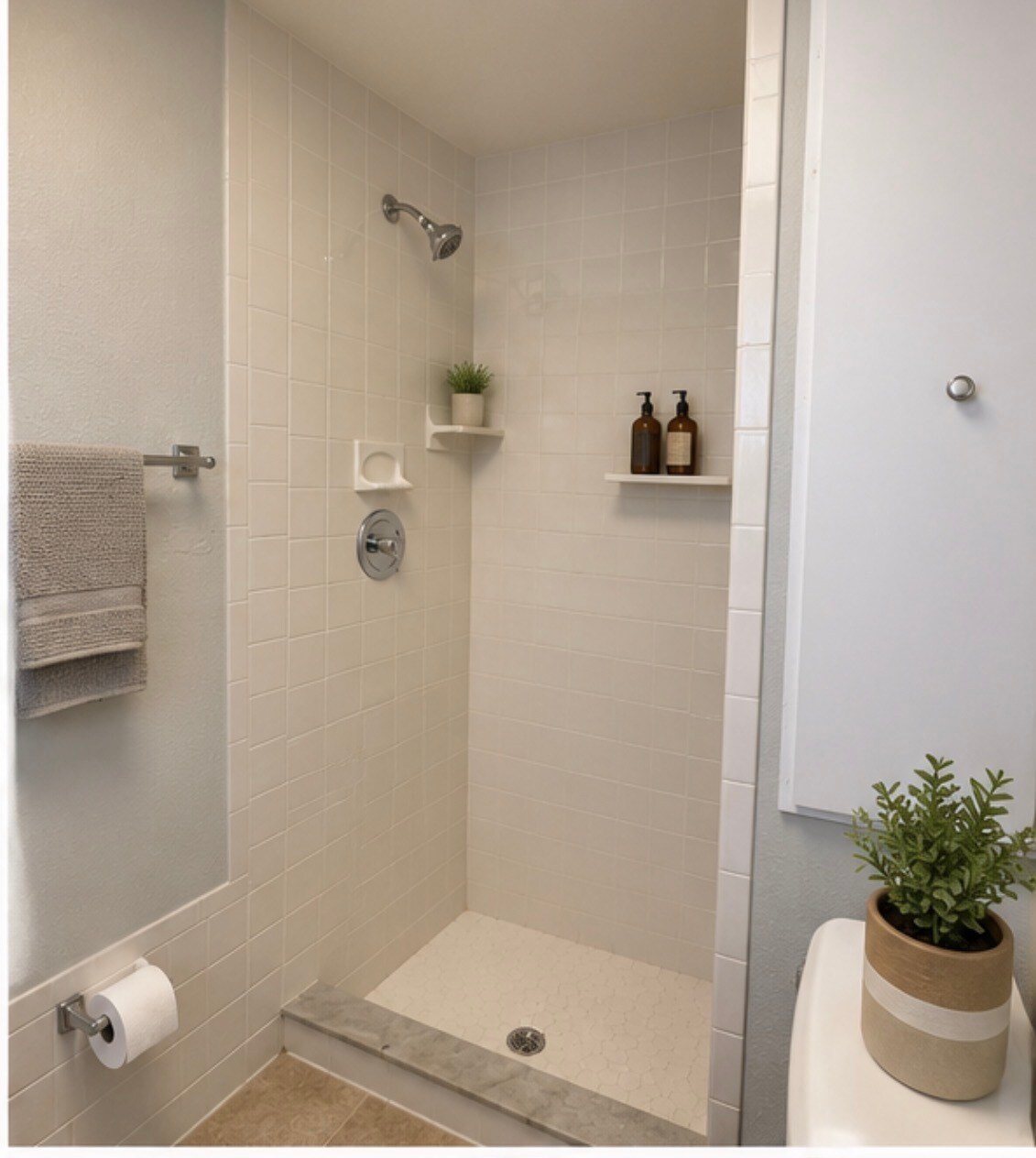 Master Bath - 3633 Country Club Blvd