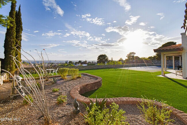 Building Photo - 508 Canyon Springs Dr