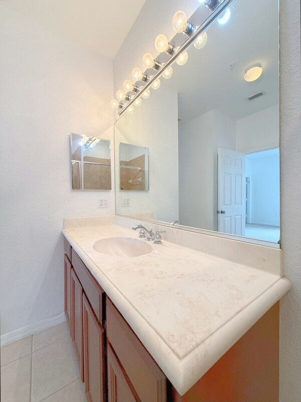 Building Photo - 4207 Via Piedra Cir