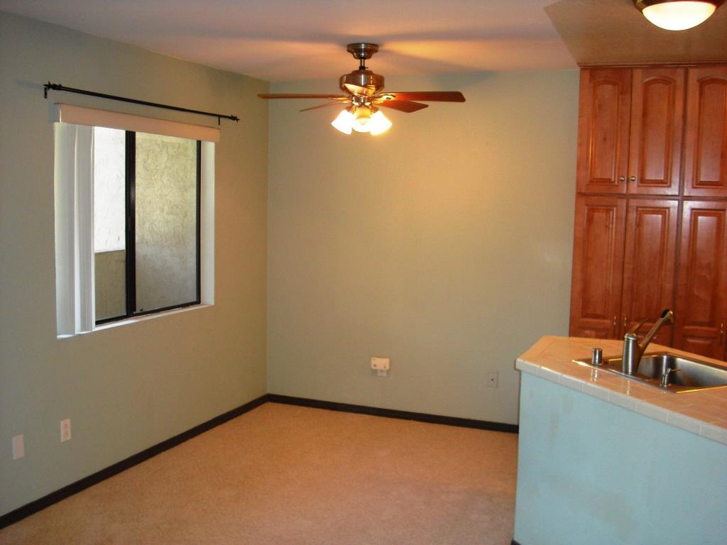 Building Photo - 9750 Mesa Springs Way
